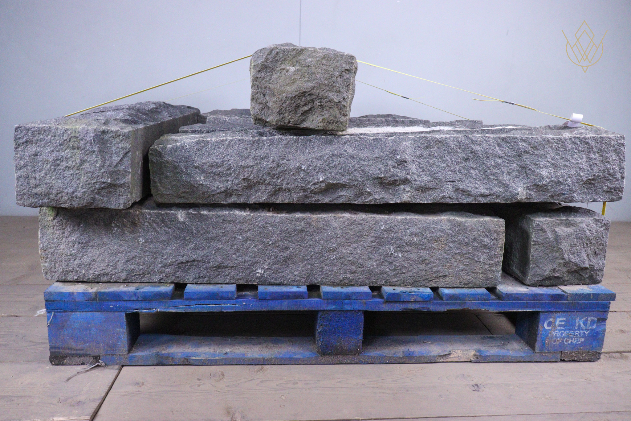 10.81m - 8" x 6" Reclaimed Black Granite Kerbs - WM12511 - Image 5