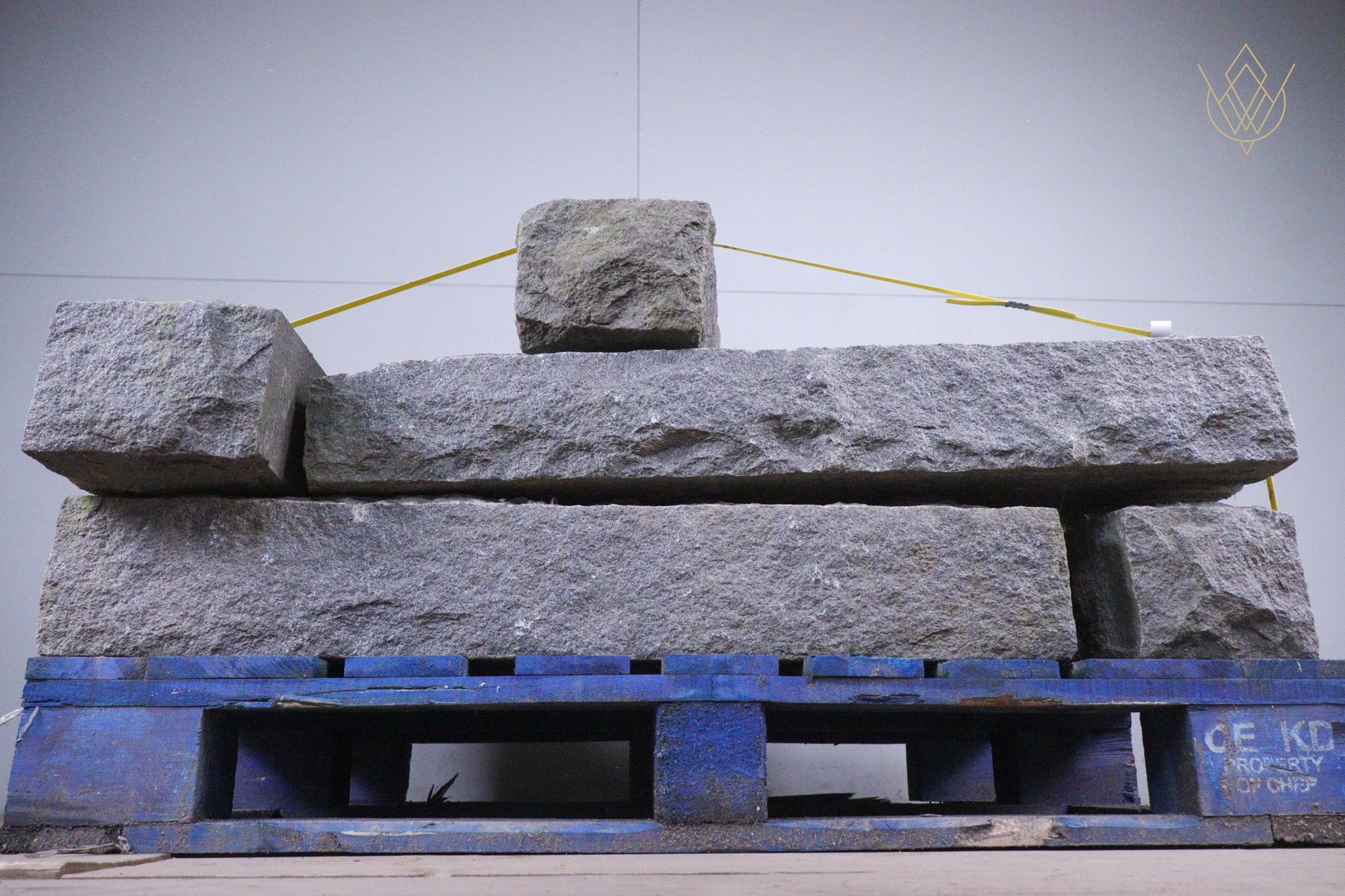 10.81m - 8" x 6" Reclaimed Black Granite Kerbs - WM12511 - Image 2
