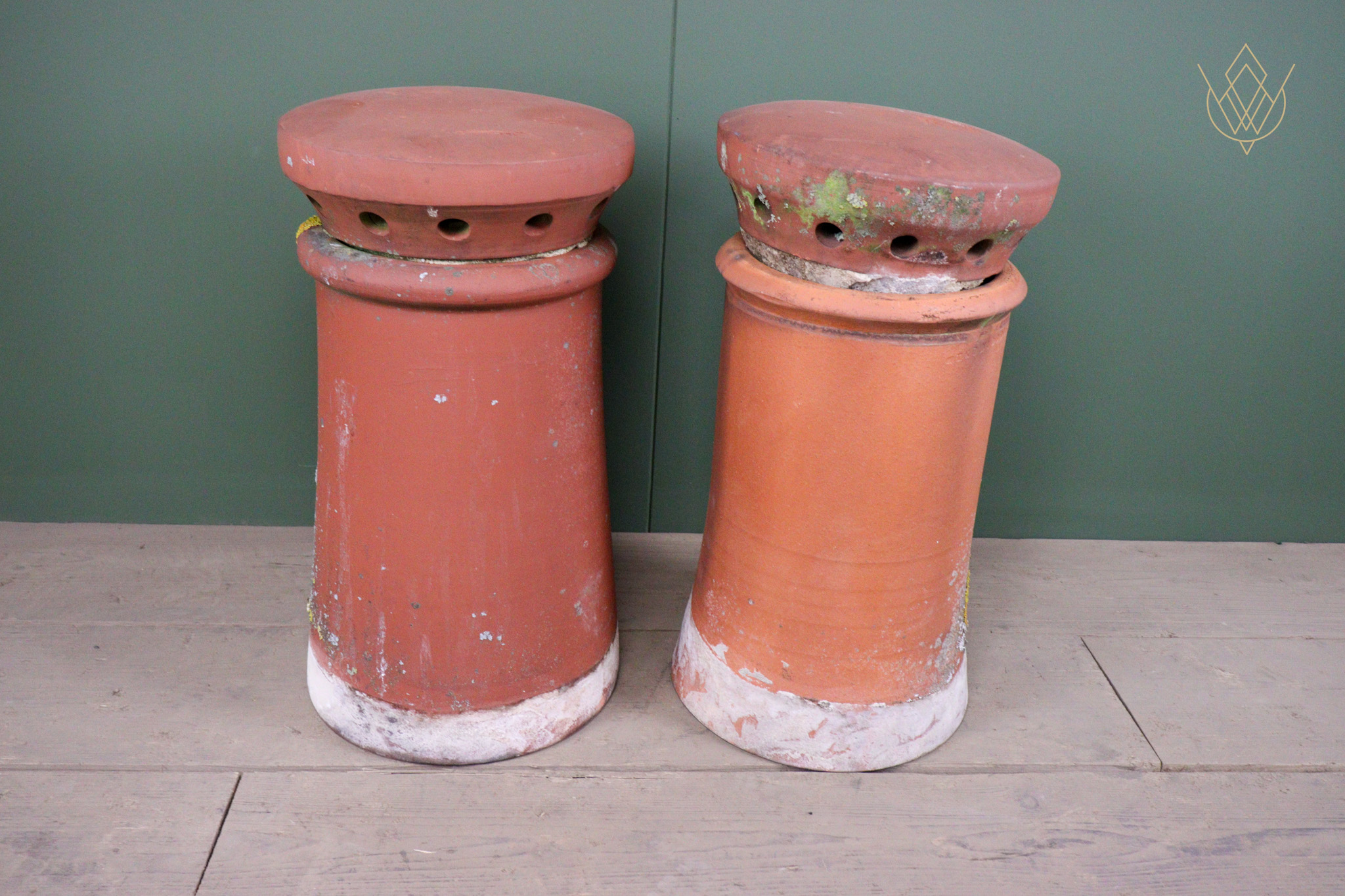 Pair of Red Terracotta Chimney Pots with Pepper Pots - WM12546 - Image 8