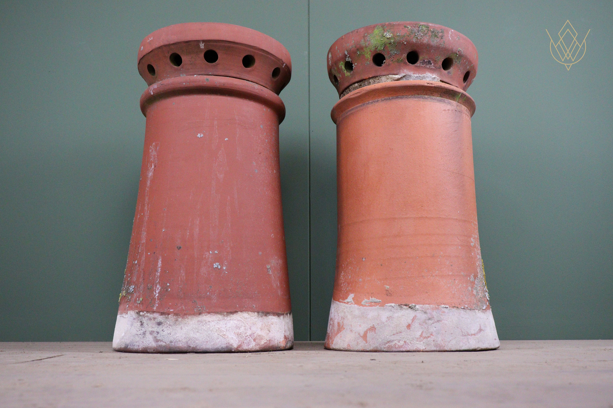 Pair of Red Terracotta Chimney Pots with Pepper Pots - WM12546 - Image 5