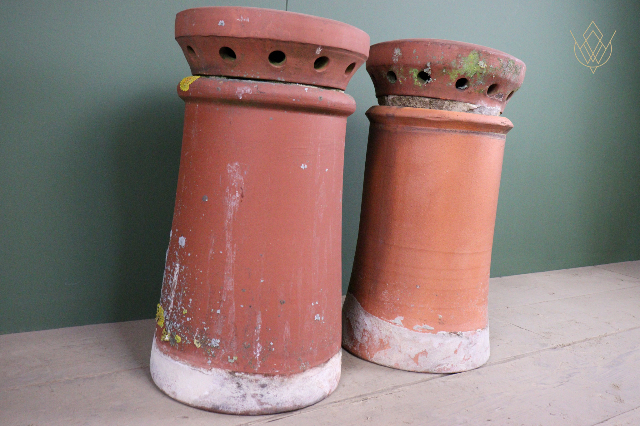 Pair of Red Terracotta Chimney Pots with Pepper Pots - WM12546