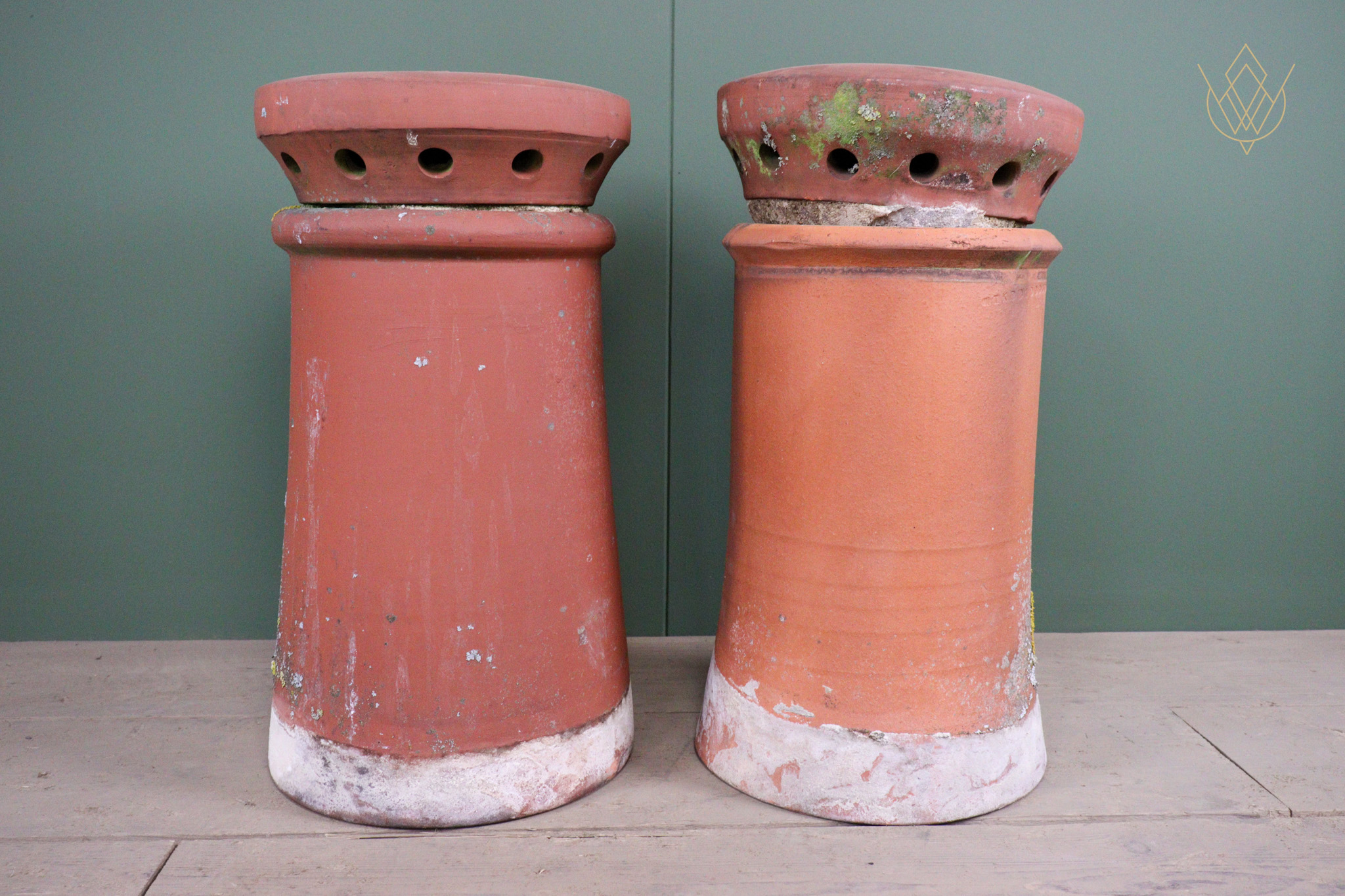 Pair of Red Terracotta Chimney Pots with Pepper Pots - WM12546 - Image 3