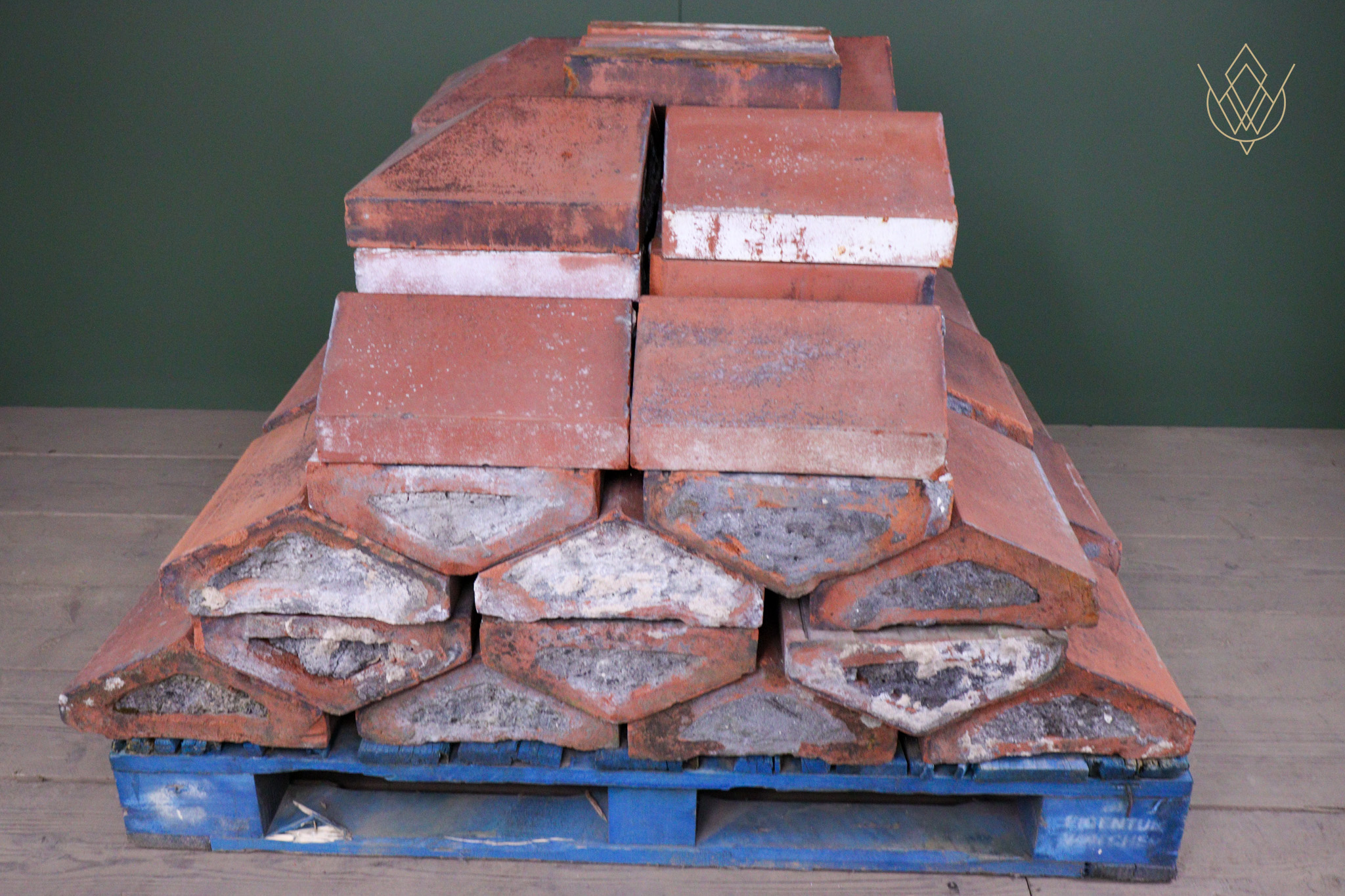 Victorian Red Terracotta Triangle Coping Stones - WM12549 - Image 3