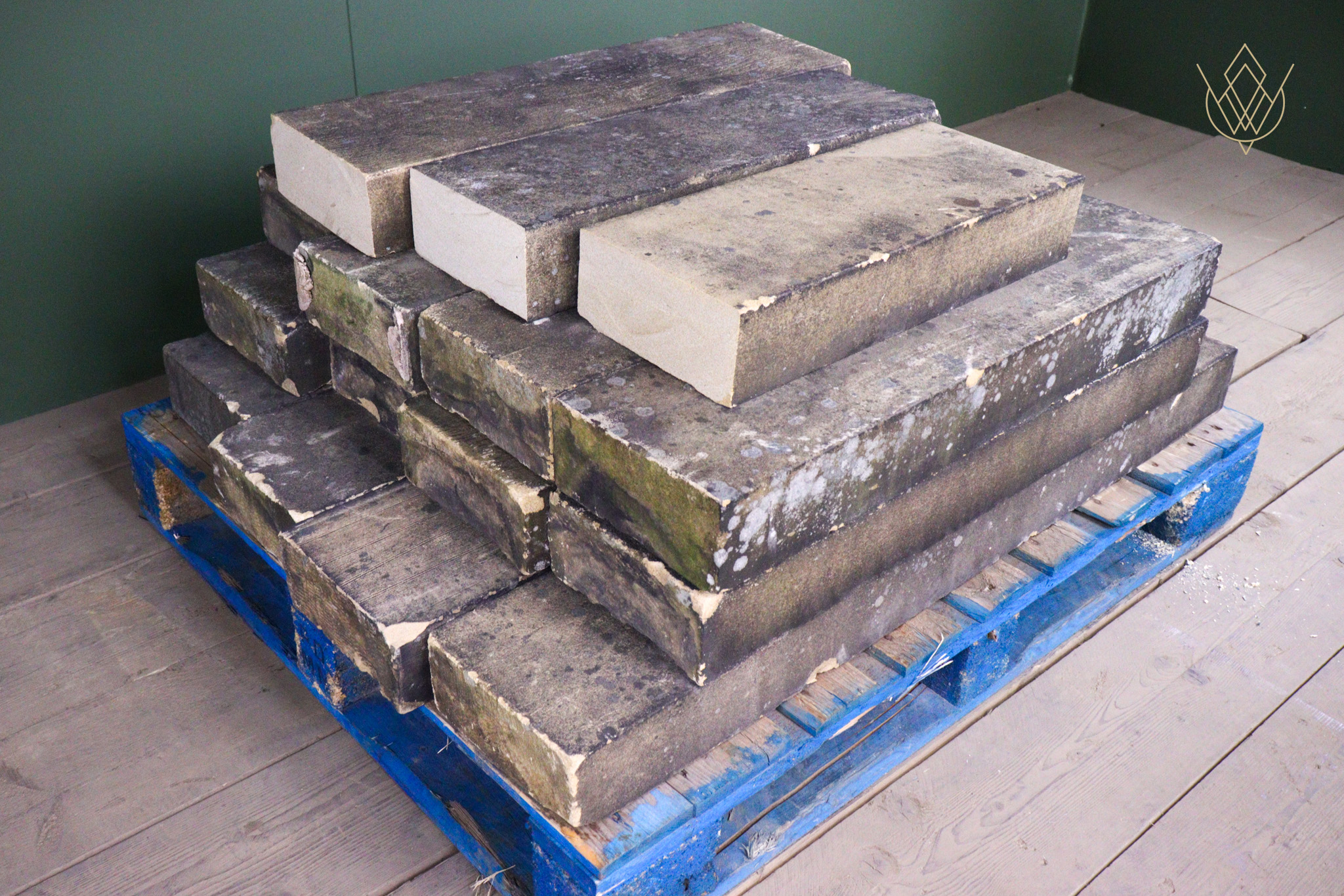 45ft - 9" x 4" Flat Victorian Sandstone Coping Stone - WM12551 - Image 7