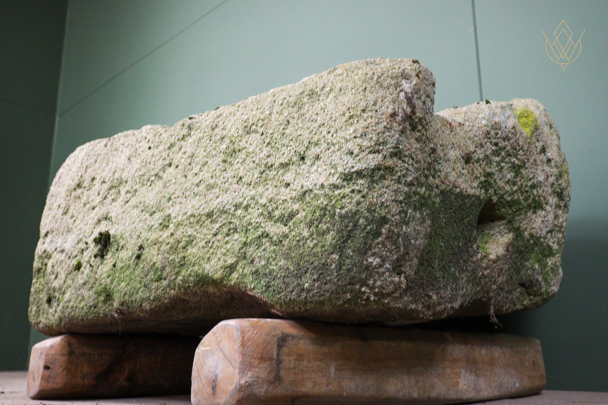 18th Century Gritstone Water Trough/Stone Planter - WM12561 - Image 2