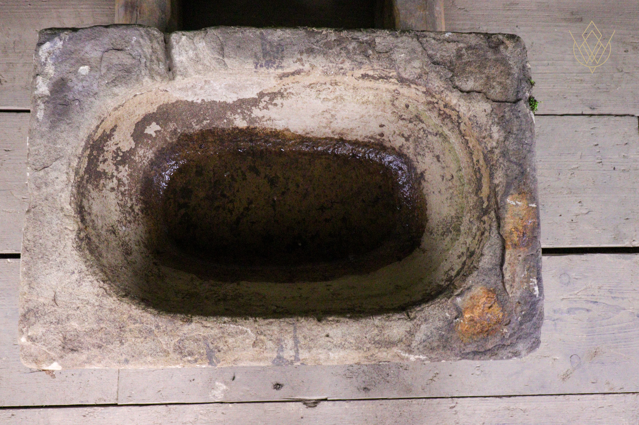 18th Century Sandstone Water Trough/Stone Planter - WM12562 - Image 7