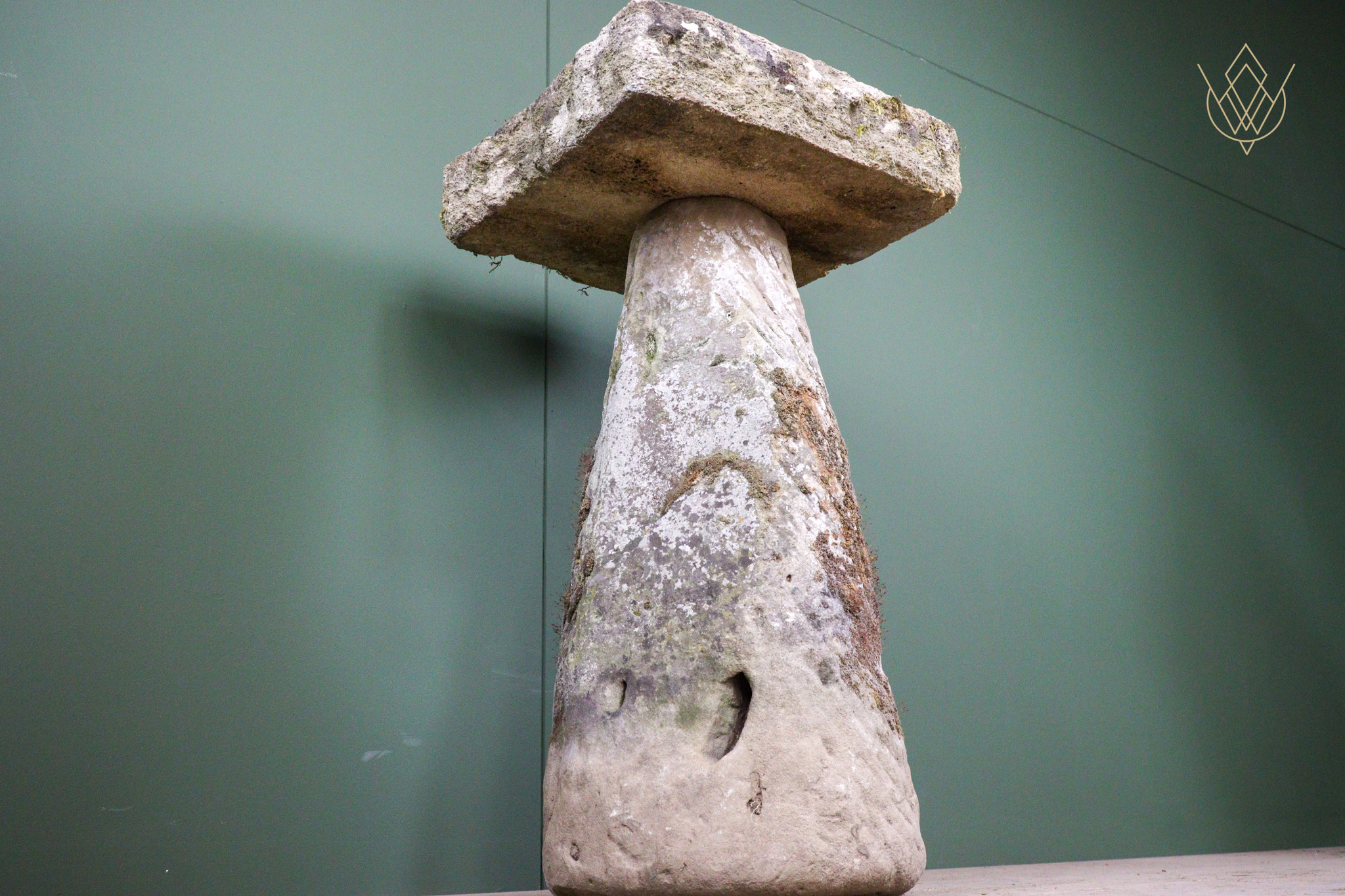 19th Century Stone Carved Bird Bath & Plinth - WM12565 - Image 3