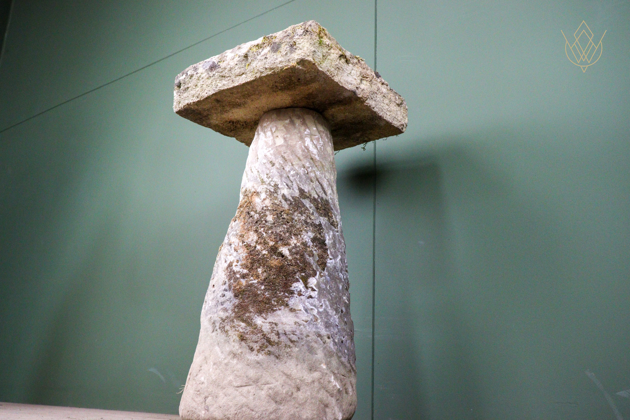 19th Century Stone Carved Bird Bath & Plinth - WM12565 - Image 5