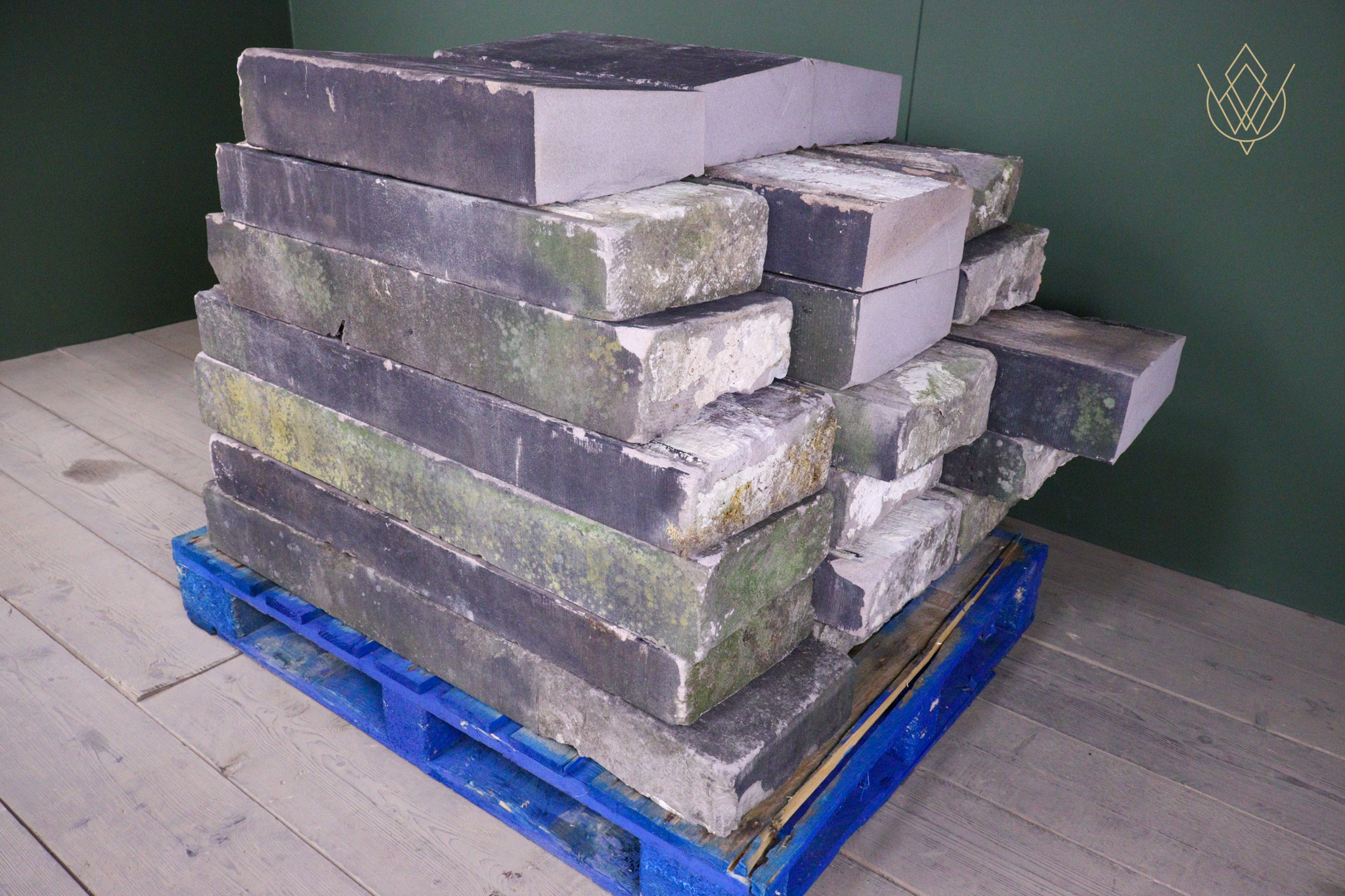 64.5ft - 12" Tapered Reclaimed Coping Stones - WM12575