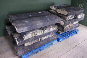 300ft - 19" x 6" Round Top Reclaimed Coping Stones - WM12576