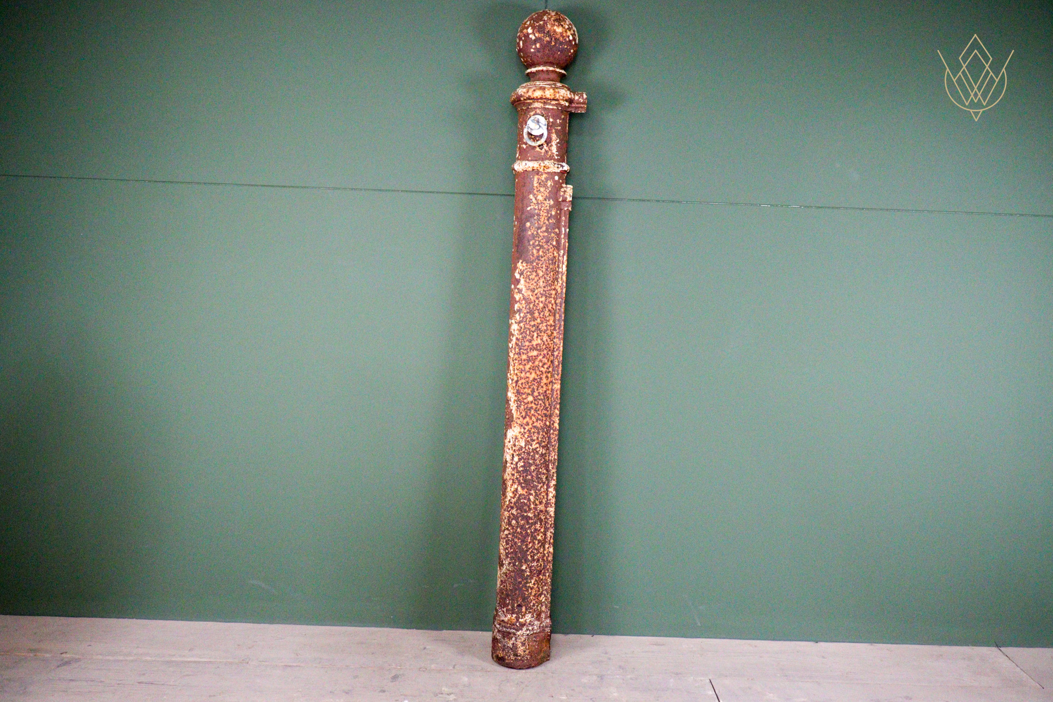 Victorian Cast Iron Wall Mounted Post with Copper Ring - WM12527 - Image 8