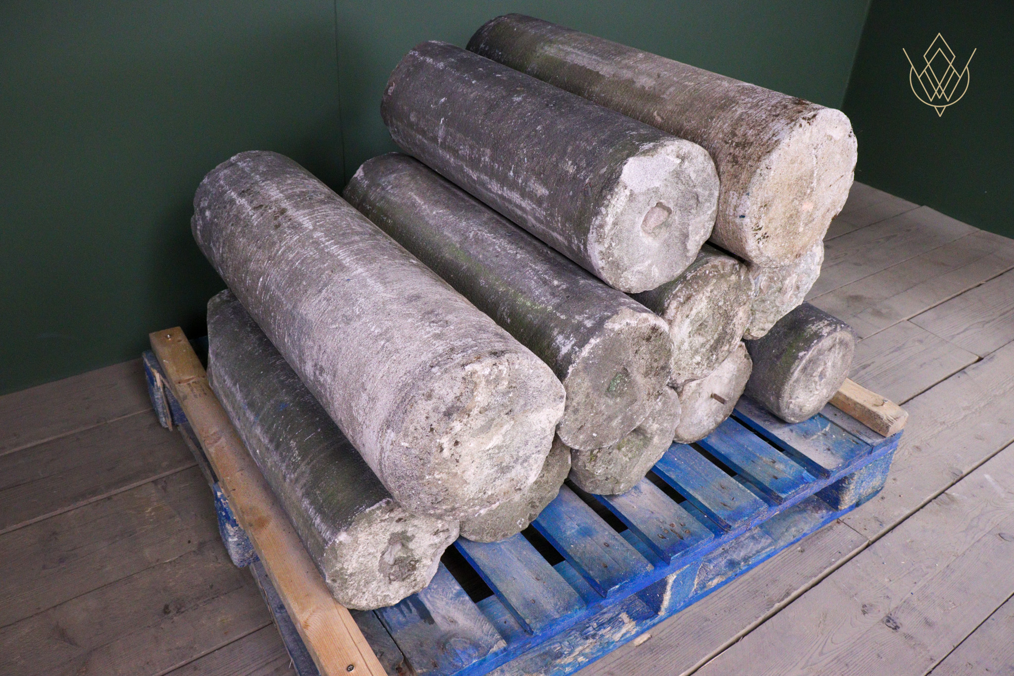 Reclaimed Sandstone Columns/Stone Rollers - WM12579 - Image 8