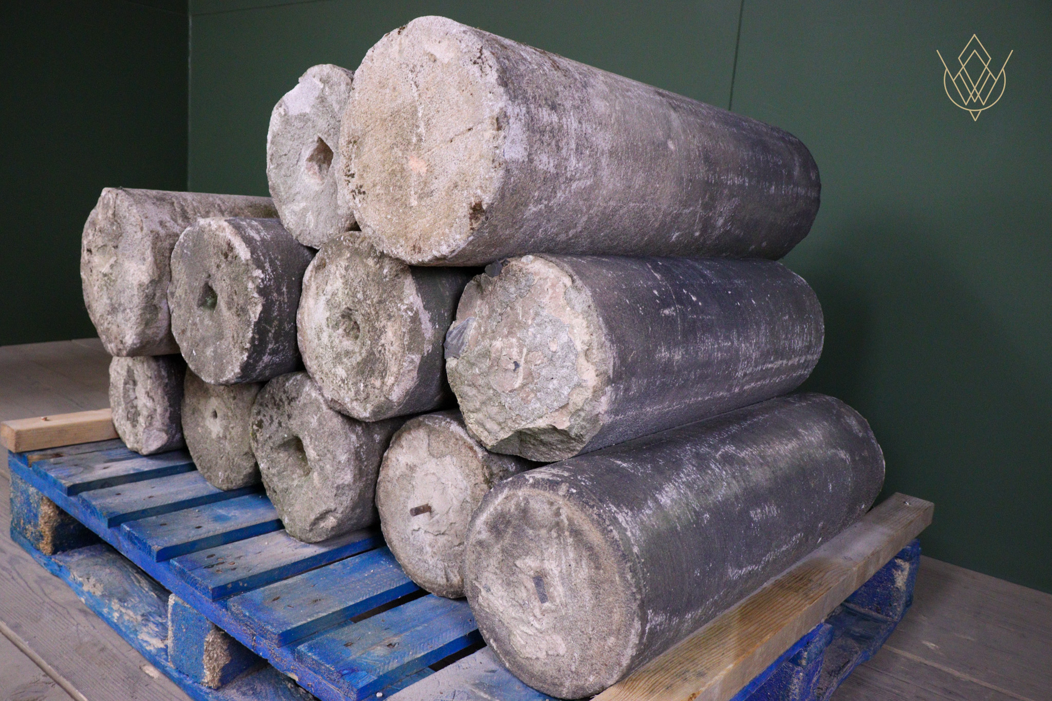 Reclaimed Sandstone Columns/Stone Rollers - WM12579 - Image 5