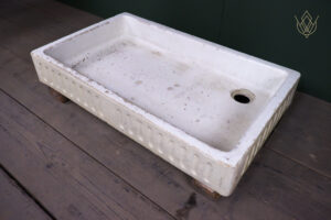 White/Cream 19th Century Glazed Fluted Butlers Sink - WM12581