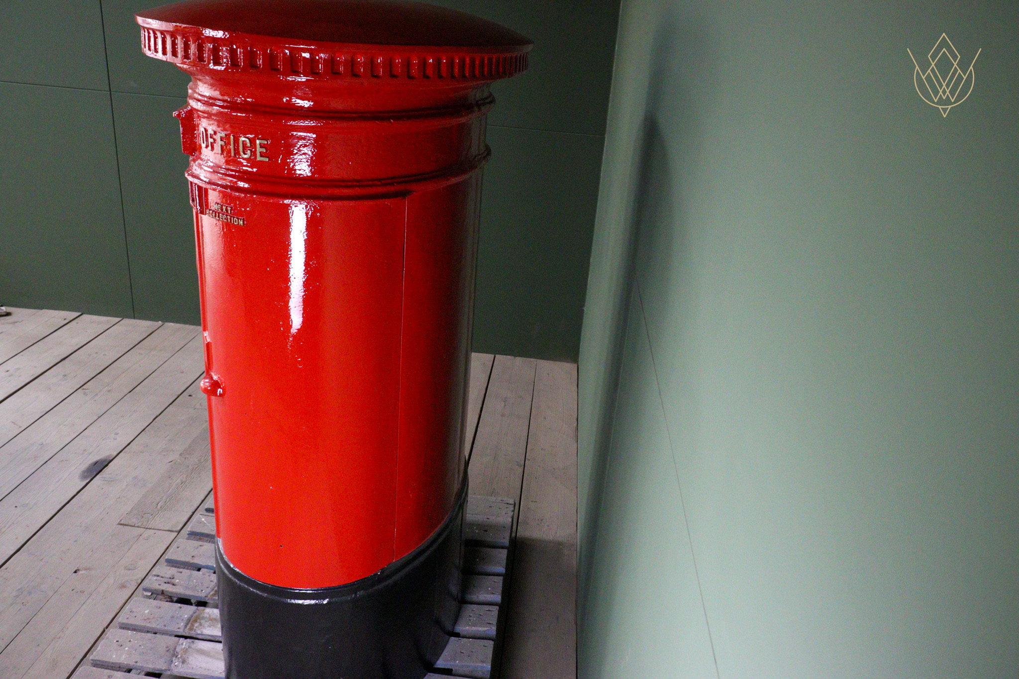 Original Post Office ER II Double Cast Iron Pillar Box - WM12591 - Image 5