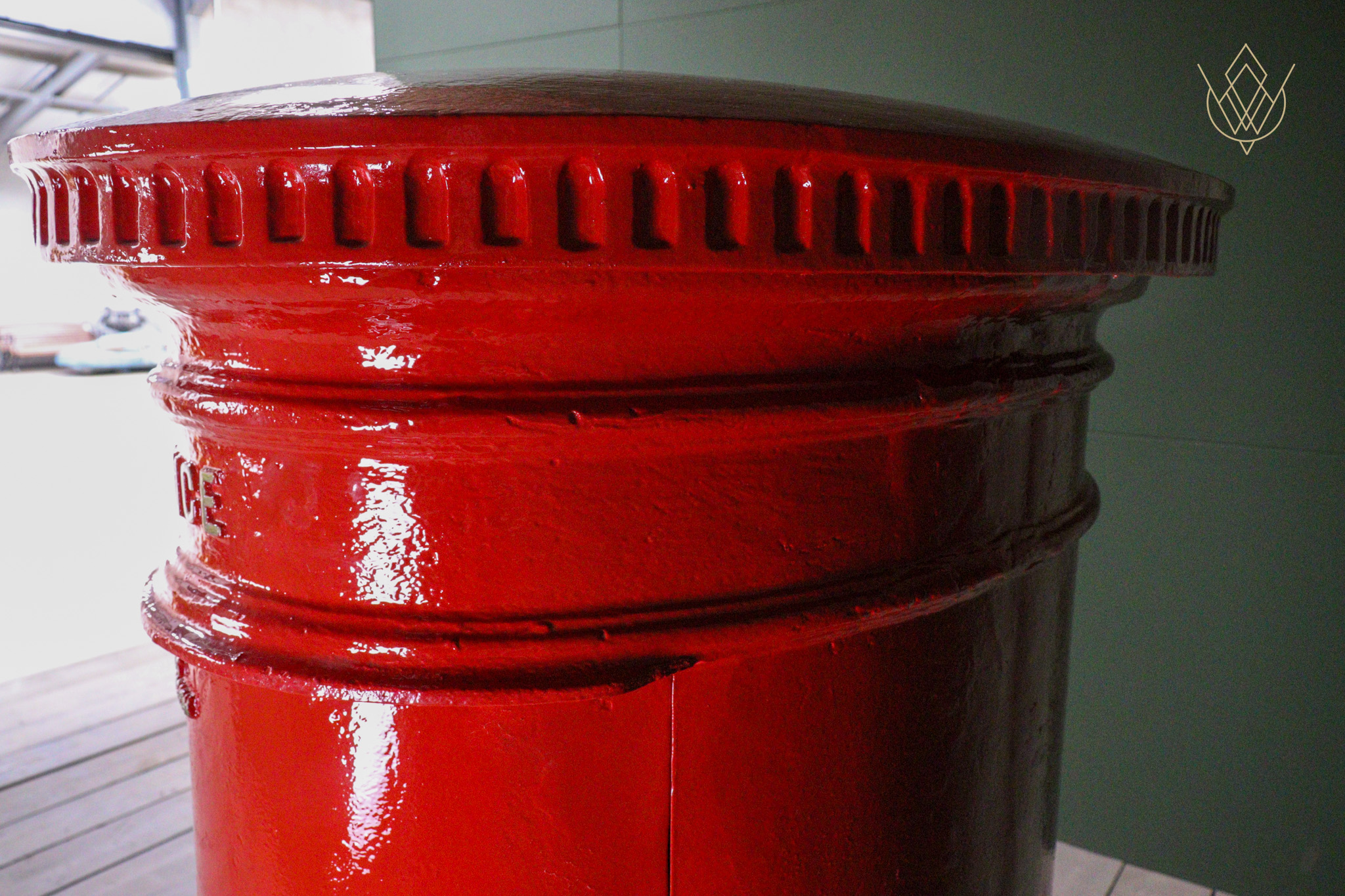 Original Post Office ER II Double Cast Iron Pillar Box - WM12591 - Image 4