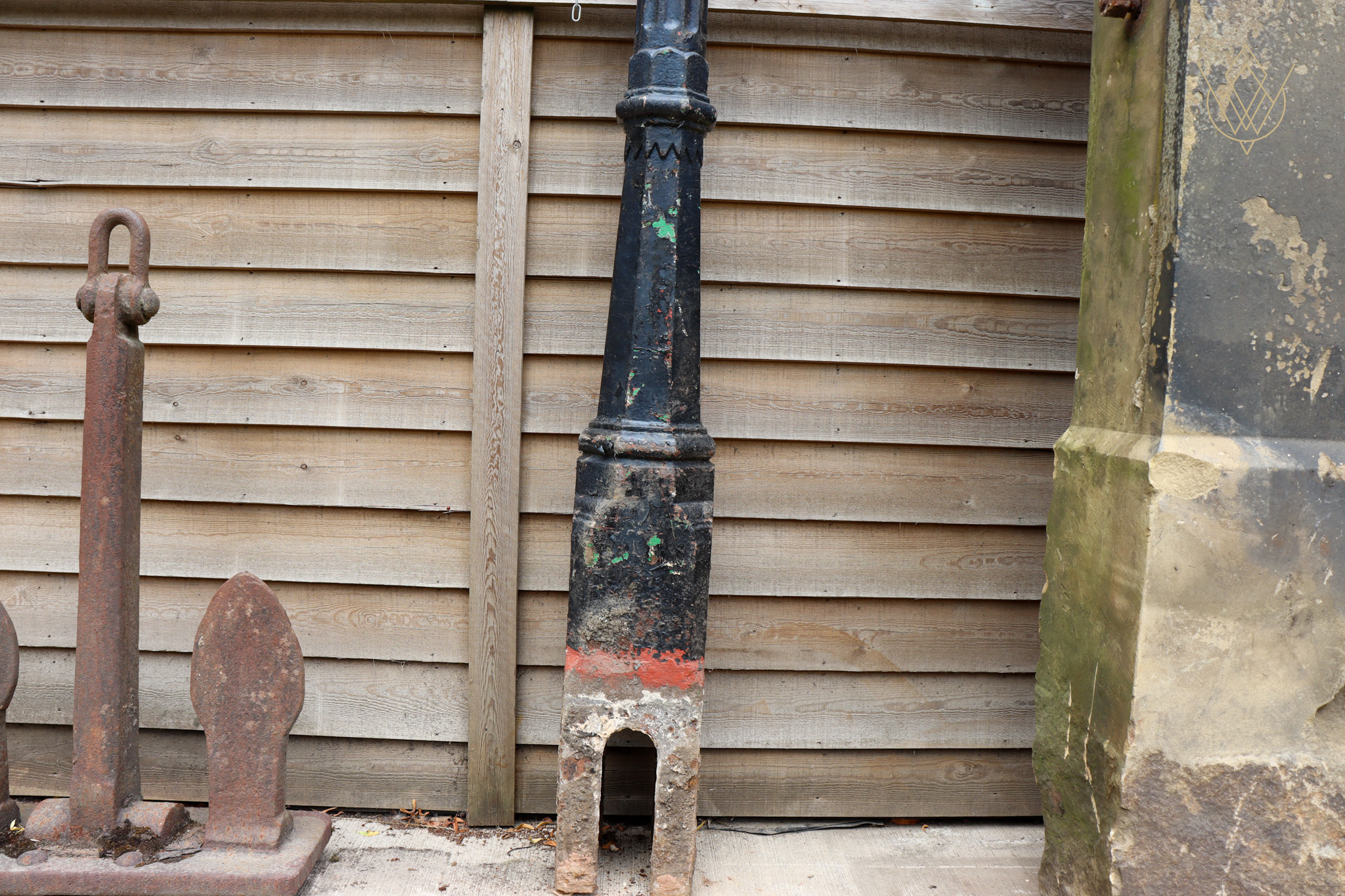 Victorian Cast Iron Lamppost - WM12607 - Image 3