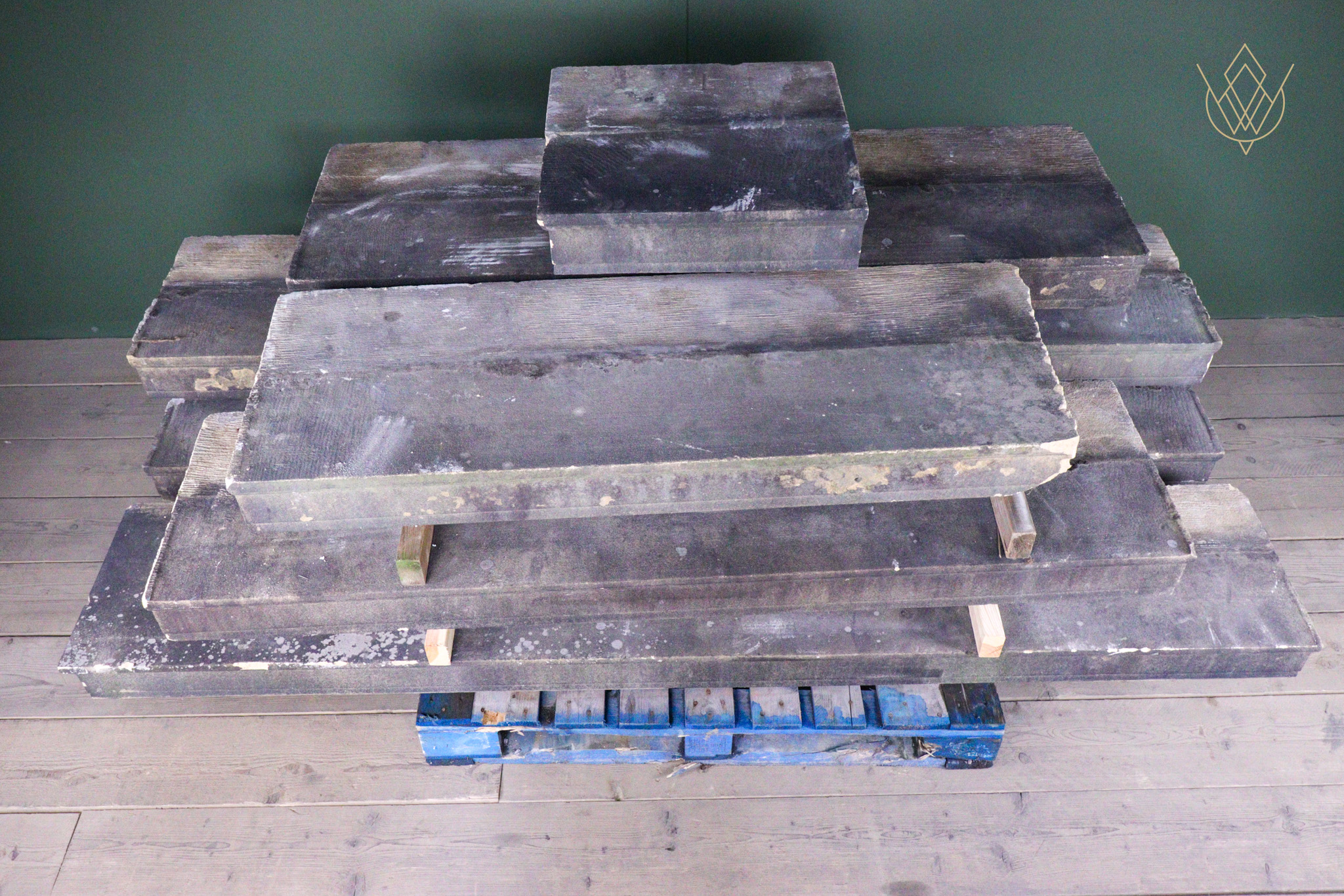 36ft - Ornate Victorian Sandstone String Course/Stone Heads - WM12616 - Image 11