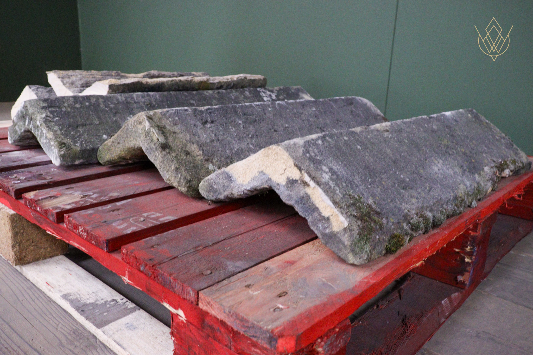 10.9ft - 11" x 4.5" Reclaimed Sandstone Ridge Stone - WM12621 - Image 4
