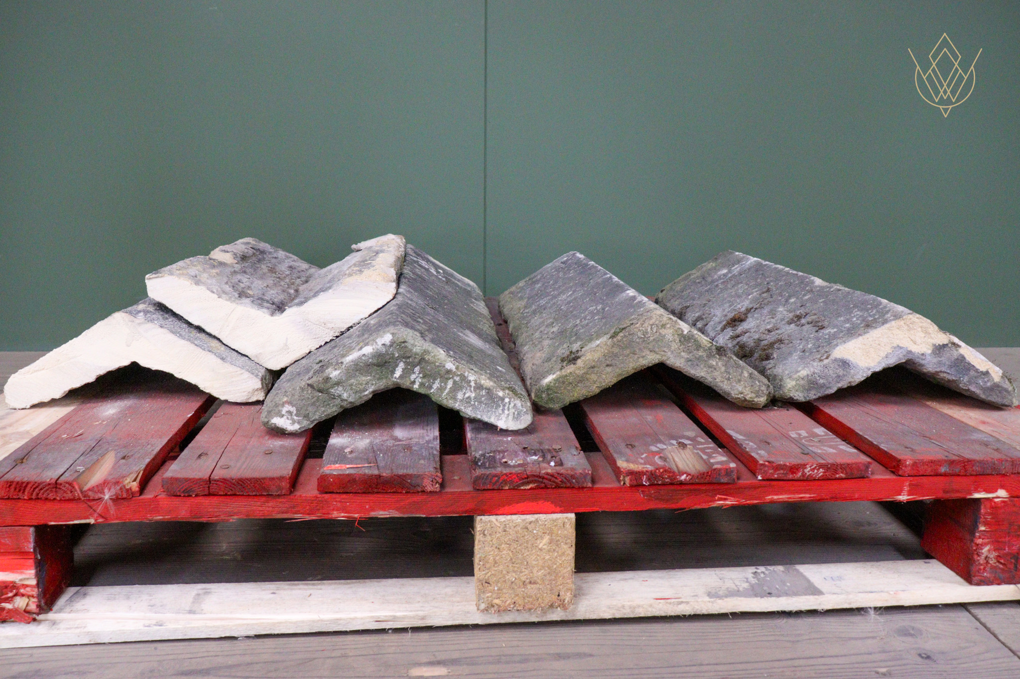 10.9ft - 11" x 4.5" Reclaimed Sandstone Ridge Stone - WM12621 - Image 3