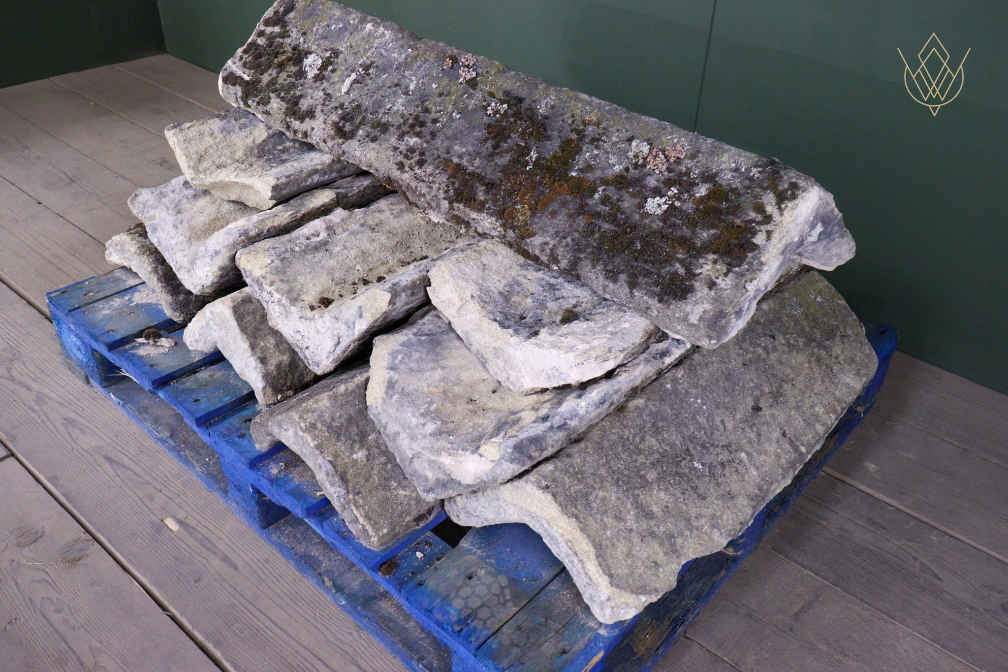 23.6ft - 12.5" x 6" Reclaimed Gritstone Ridge Stone - WM12622 - Image 9