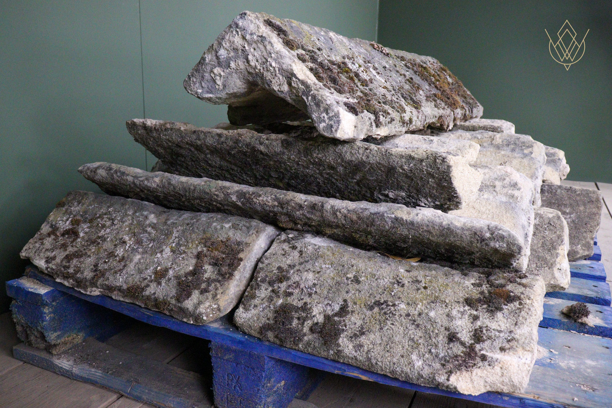 23.6ft - 12.5" x 6" Reclaimed Gritstone Ridge Stone - WM12622 - Image 3