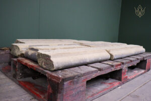 16.8ft - Bullnose Sandstone 7" x 3" Outer Course/String Course - WM12629