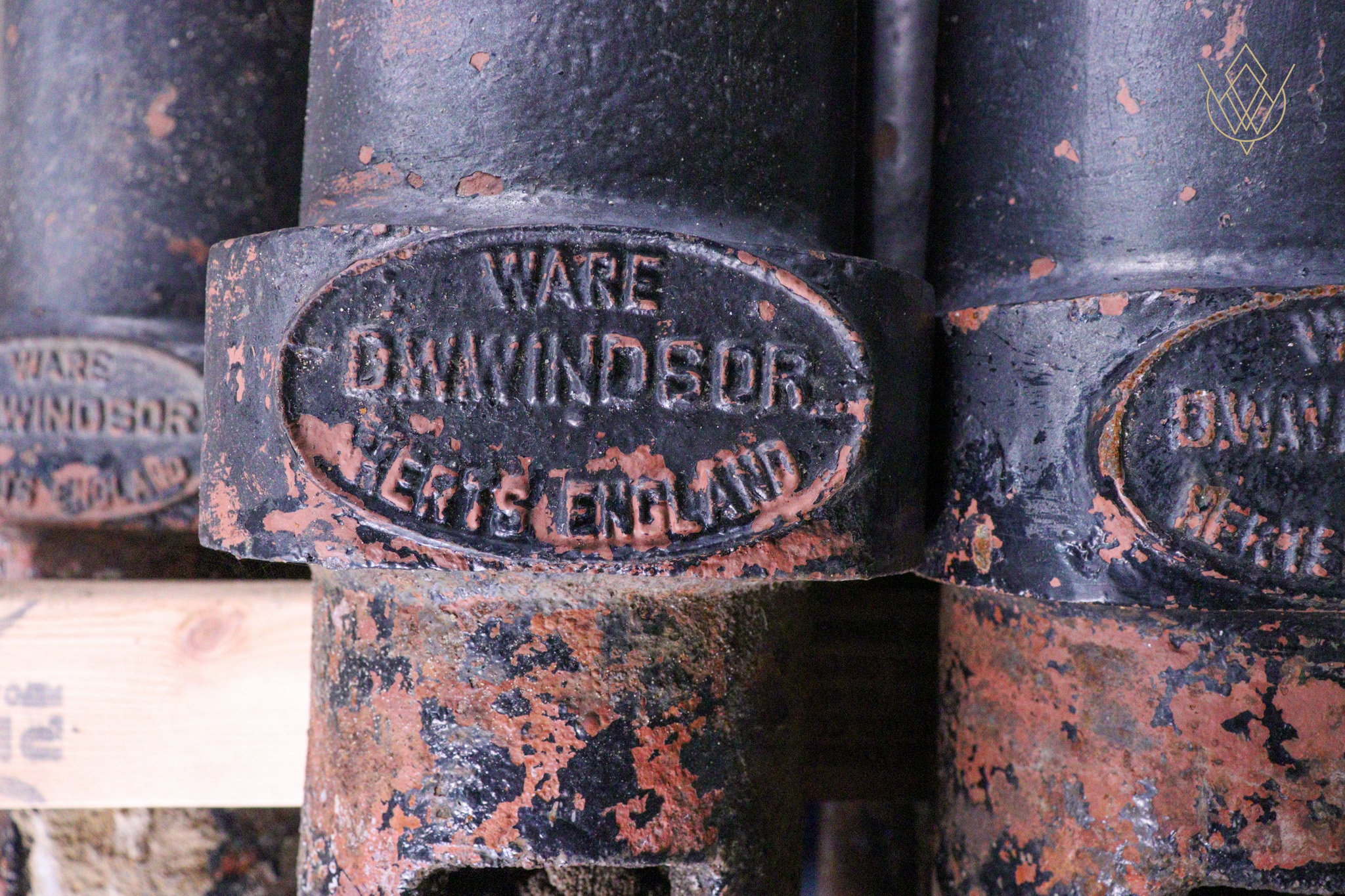 Batch of 12 D.W.Windsor Cast Iron Bollards - WM12657 - Image 2