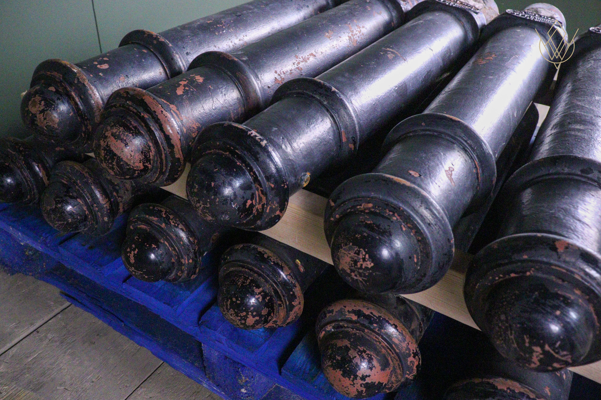 Batch of 12 D.W.Windsor Cast Iron Bollards - WM12657